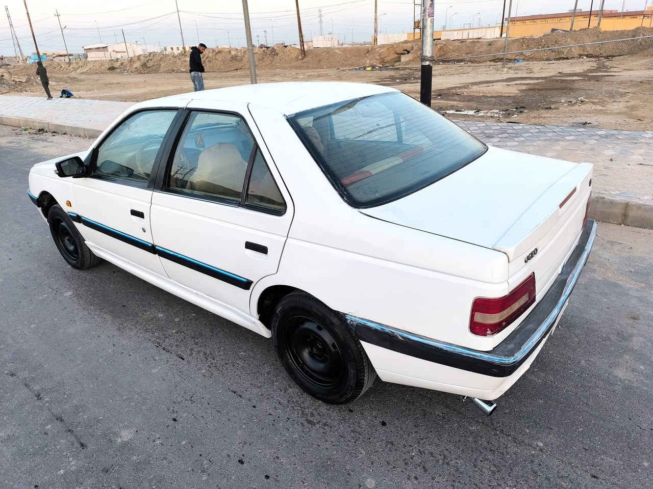 السلام عليكم بيجو ٤٠٥ رقم بصرة موديل 2010 جديدة وجاهزة وسعرها مناسب 33 ورقة وبيها مجال مكينة وگير وحدادية خير من الله مابيها ضربة السيارة ومكفولة من العيب الشرعي ترايك وين ماتريد مكان السيارة ذي قار قضاء الفهود اتريد تفاصيل اكثر على السيارة راسلني واتساب ادزلك فيديو شرح مفصل عليها #ملاحضة مامتواجد ع الفيس فقط واتساب..
‏‪‪0788 223 6548‬‬‏
