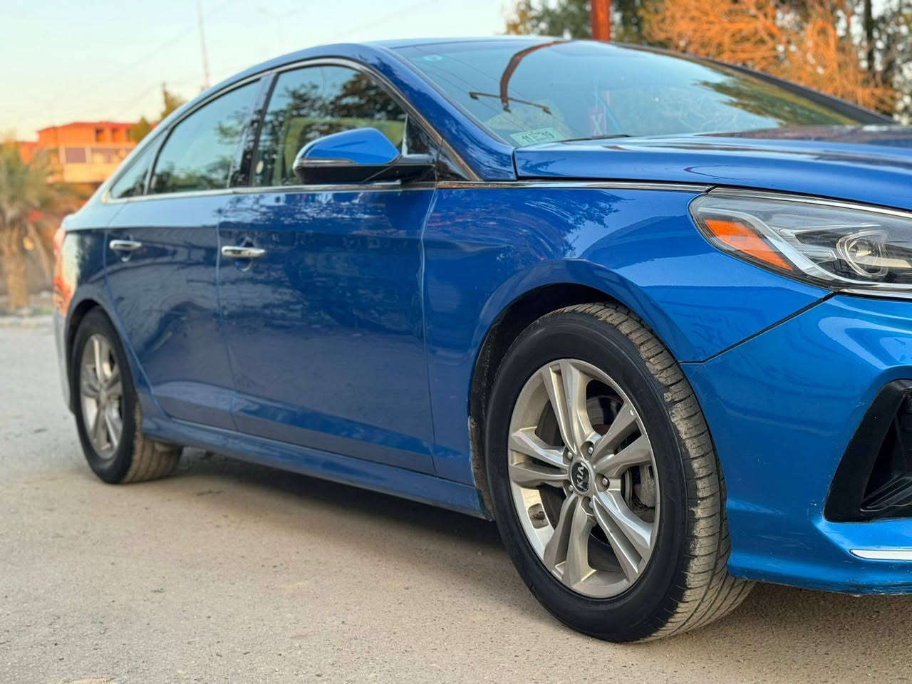 السلام عليكم….
سوناتا 2018

فول مواصفات limited 

حادثهة فقط سرقه لايتات وبلعراق صار بيه قطع صبغ

مواصفات..

١_بصمة+ كامره دواره  + شاشه جبيره+ حساسات خلفيه +رادارت جانبيه +تحديد مسار +سياقه ذاتيه+لدامامي+ خلفي+ كشتات جلد+ كشنات الجهتين كهرباء+فتحه سقف +تدفئه تبريد بلكشنات+فول تحكم ستيرن+ثلاث انضمه قياده+مكينه 2400gdi+منصومه زنون بلاديه 
السعر ١٢٨ وبيه مجال 
مكان سياره بغداد الكراده قبل جسر المعلق 
***********
