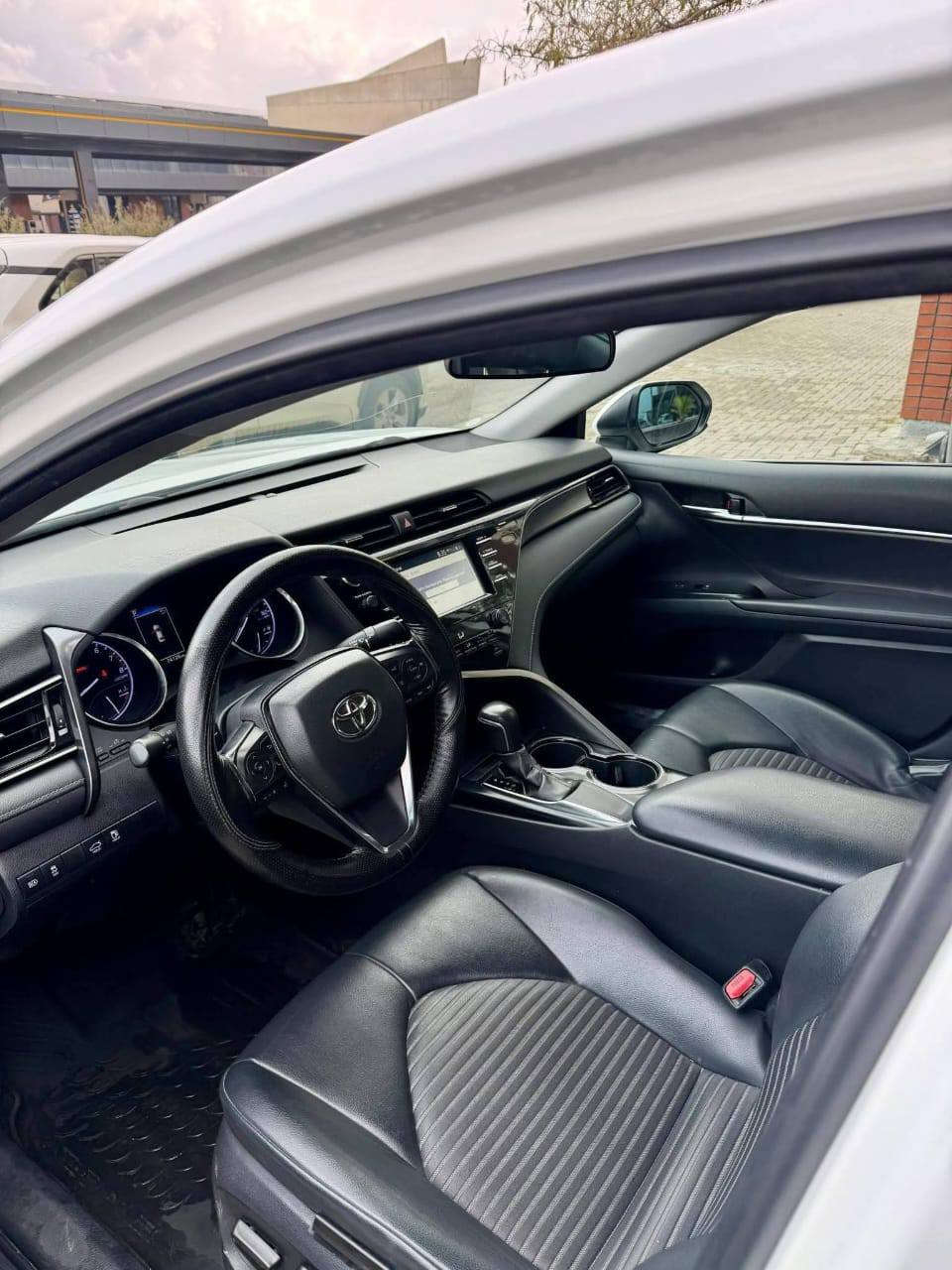 تۆیۆتا کامیری 2018 se   کلین
  یەک پەڵە پیدی ئاڕی هەیە
  سەیارەکە  سەنەوی تا 2029 تازەیە
 جوار تایەی تازەی لەسەرە
 128 هەزار ڕۆشتوە
هیچ مەسرەفێکی تێدا نییە 

سعر : لە کۆمێنت داوای بکە ڕاستەوخۆ بۆت دێت 🤖 

گێر و مەکینەی بەشەرت 
هیچ کێشەیەکی تێدا نییە 

ژمارەی خاوەنەکەی 
***********
