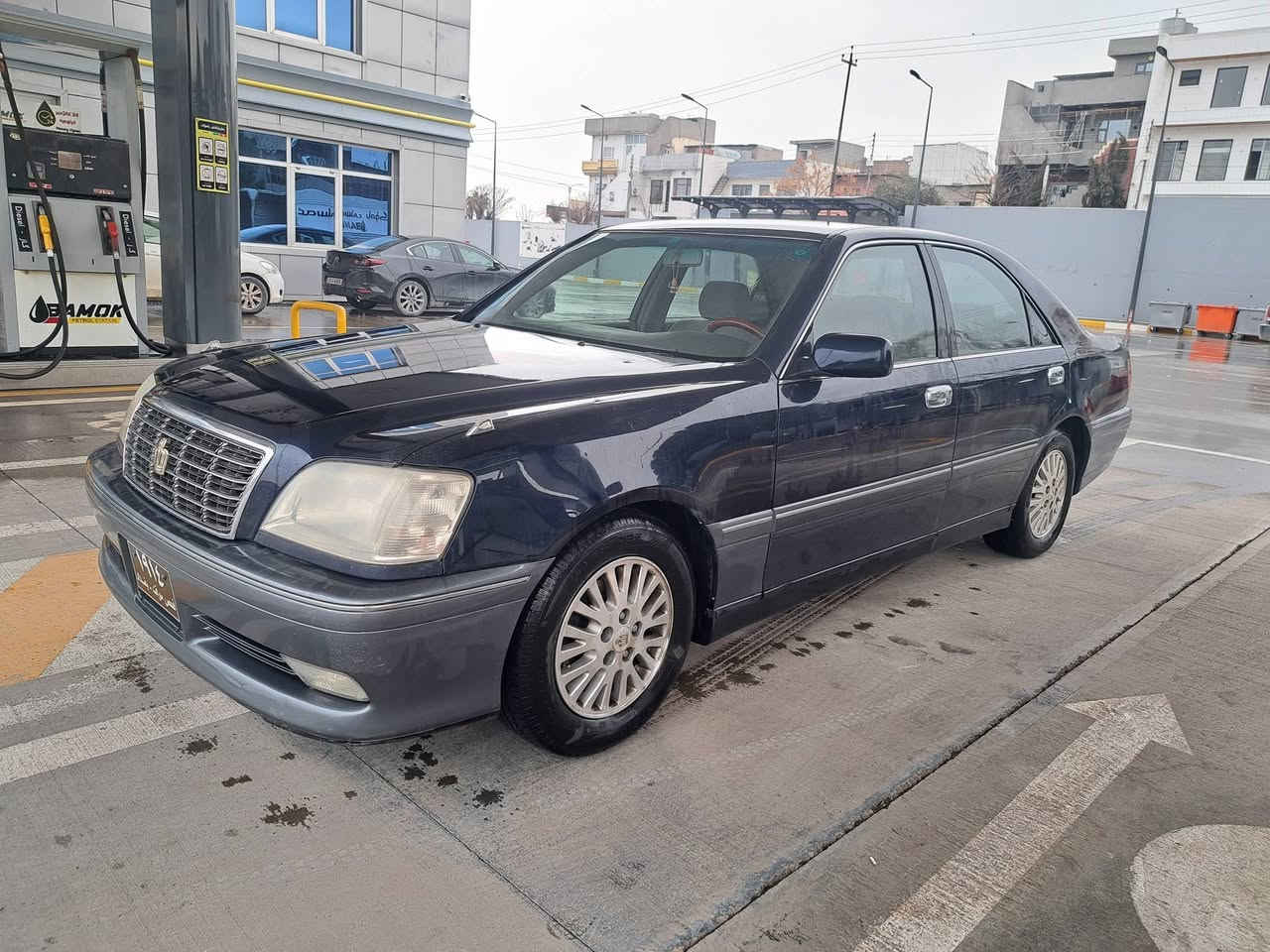 بەناوی خوای گەورە
مەلیکە مووس VVT 

ڕەنگی نیلی 

بێ بۆیاخ بەس شوێن موسەکانی بۆیاخە
بێ چاڵوشوخت

دەشبڵ نەجەف

گێڕومەکینەوتەقەوڕەقە بەشەرت

تەبریت ساردوگەرم مەزبوتە

برێکی بەسراوە کارەبای بەشەرت

شوێن موسوو سەقفی زۆرجوانە 

دەعمولێدراویو کەڤەرگۆڕاوبەشەرت

سوکانی زۆرخۆشە تایەوپاتری تازەیە

یەک دینارمەسرەفی تیانیە

فرۆشتنوگۆڕینەوه 

***********

***********
