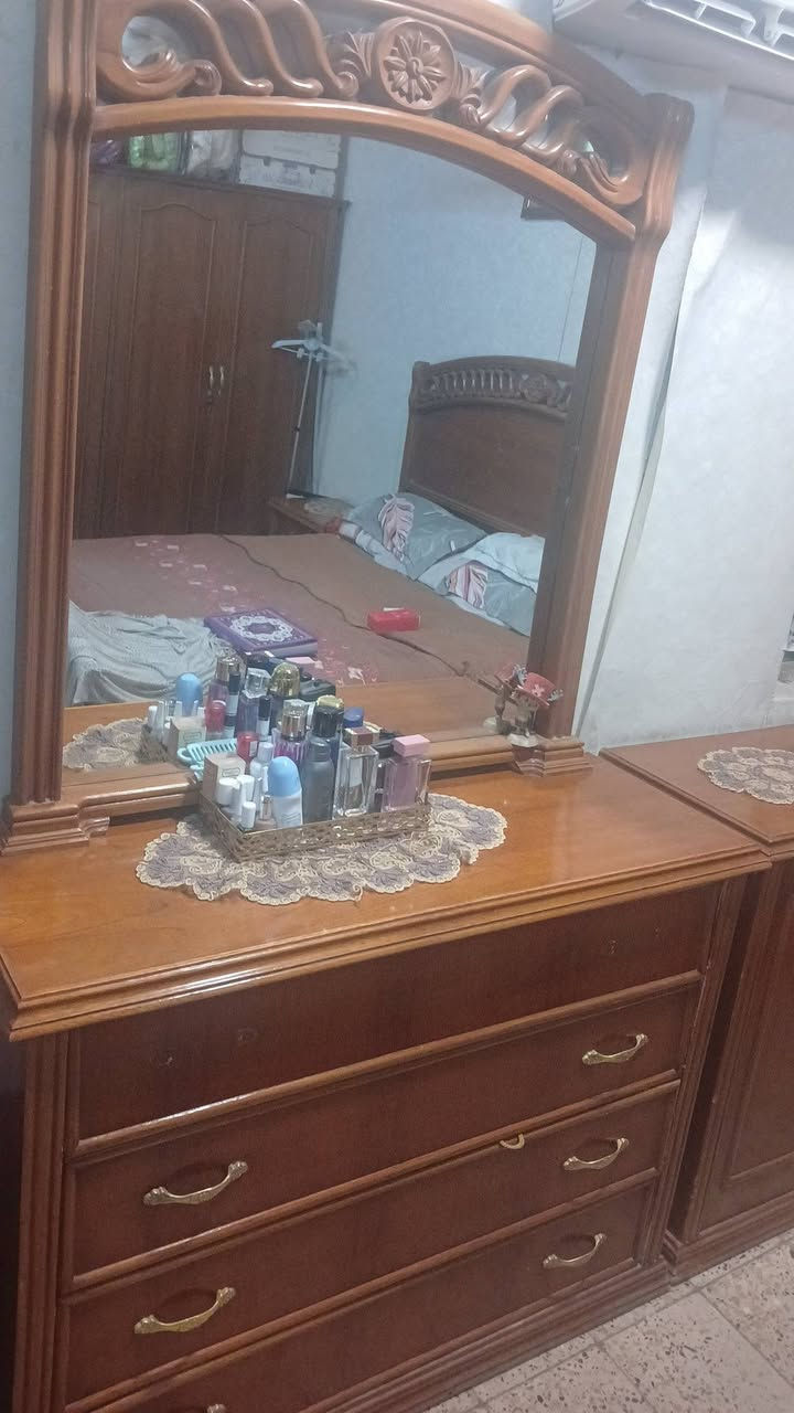 السلام عليكم عندي غراض غرفة للبيع


**إذا كنت صاحب هذا الإعلان وتريد حذفه لأي سبب، رجاءا أرسل رسالة إلى الدعم الفني**