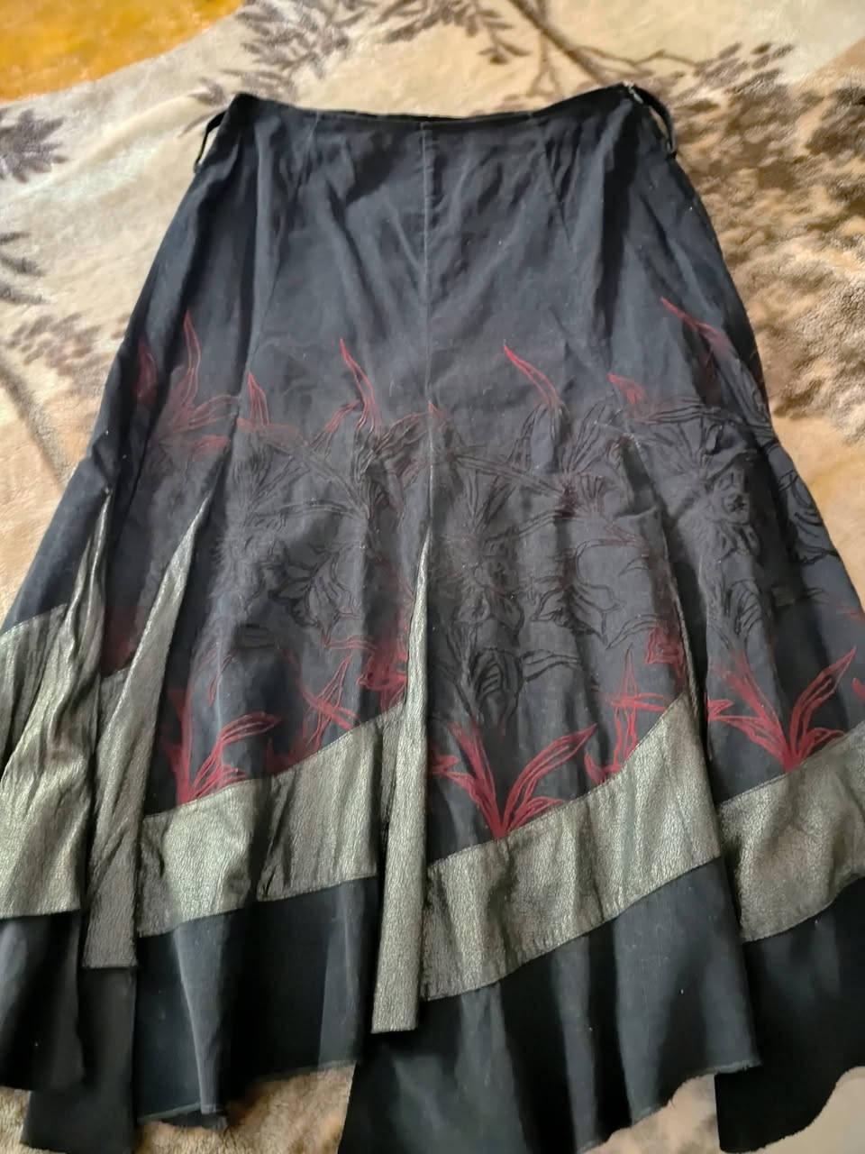 بلايز حرير بلبسو 38جداد..
بنطلون جلد جديد 38/40
تنانير السودا 44
البني 38/40


**إذا كنت صاحب هذا الإعلان وتريد حذفه لأي سبب، رجاءا أرسل رسالة إلى الدعم الفني**