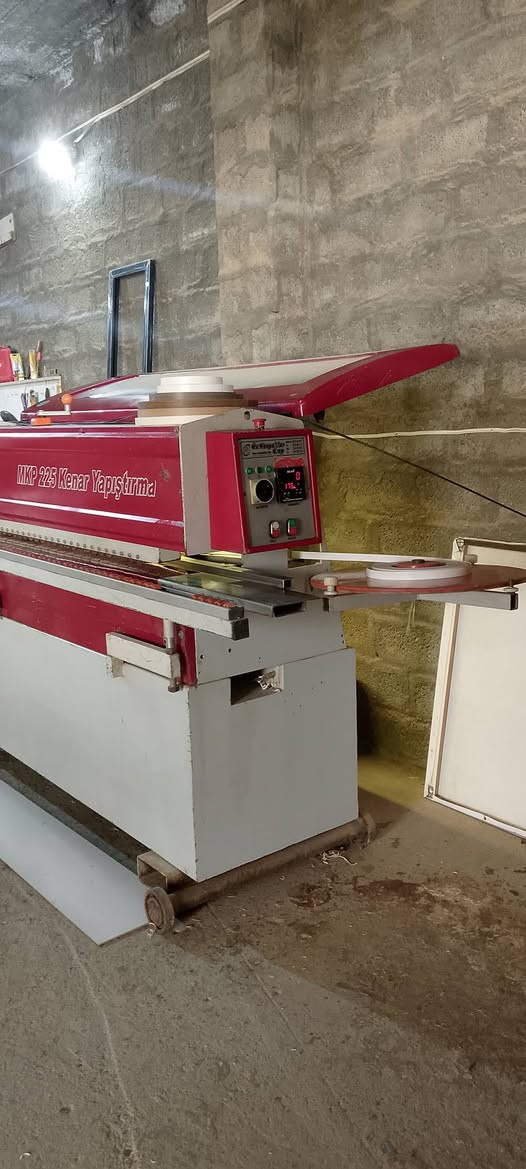 معمل كامل نجاري
مشار220

مةكينةPFS

كتر يلماس

مةكينة نرمادة جديد

كؤم بريسةر 300لتر جديد

عنوان اربيل شمامك
***********
