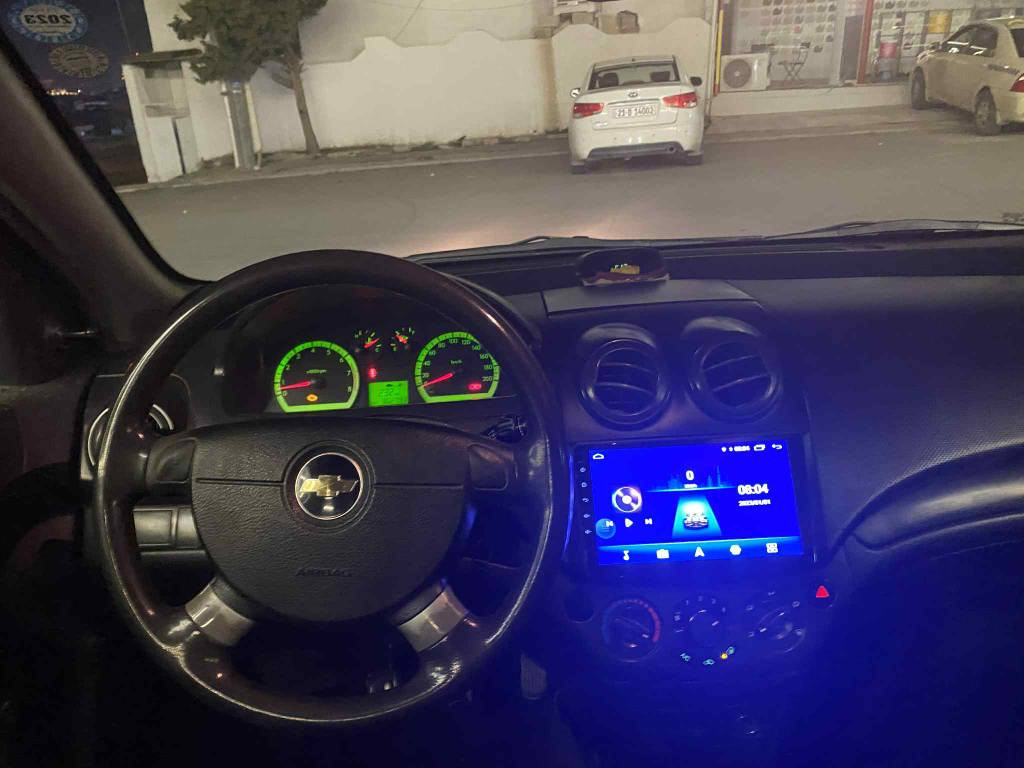 ئەڤیۆ٢٠٠٩مەکینە گەورە گێرعادی شاشە ئایپاد بلاجکتۆر 
ویل کەپ سێ پارجەی لەسەر شوخت بۆیاخە بەبێ دەعم
پێشو دوای کەپسە کالبونەوەی نیە زۆر جوانە تازە پێشو دوای داگیراوە چرکەی تیانیە سەنەوی بەناوی خۆمانەوەیە
تەبرید ساردو گەرم لەسەر سویچ کارەبای بەشەرت گێرومەکینەو تەقەو رەقەی بەزەمان زۆر جایزە سەیارەکە
 سعری 50مەعمەلە 
*********** السليمانية, العراق
