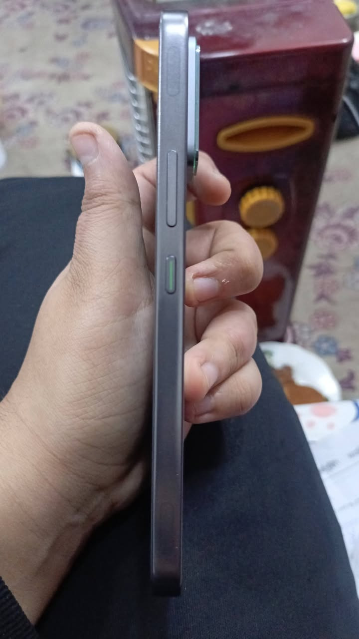 سلام عليكم جي تي 30 برو للبيع مكفول ولا مبدل بي ايشي فقط جهاز ما عندي كارتونه ولا شاحنه يعني جهاز فقط وبي طخه خفيفه بلضهر حته ما تبين لين حرام عليه اذا ما اكول سعر قفل من اخير 280 قفل عندي توصيل لجميع محافضات رقم *********** واتساب فقط مكاني بغداد مدينه صدر
