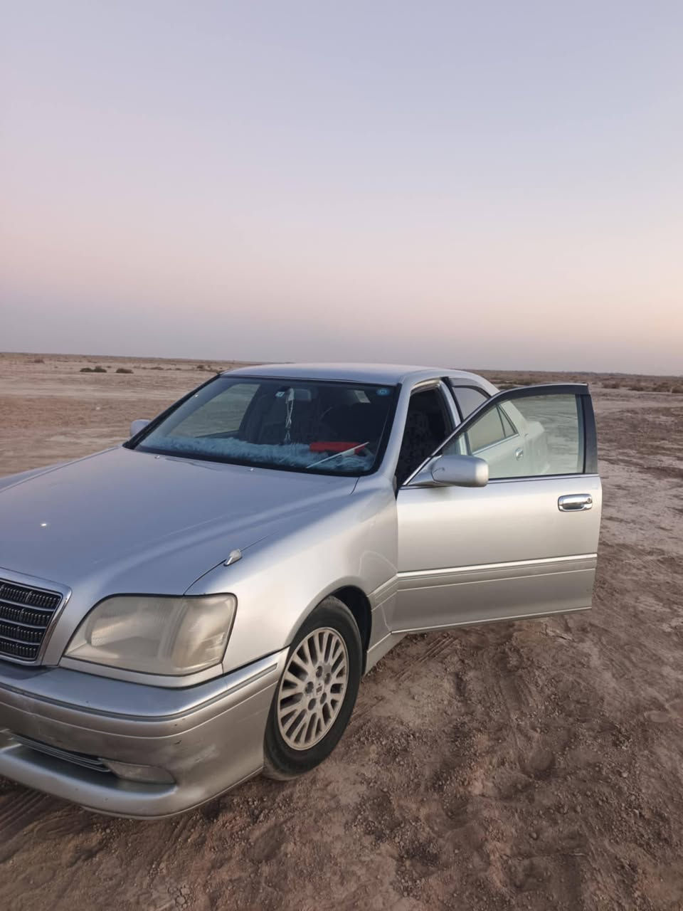 سلام عليكم جنون ملكه كصتين متوم دكمه وحده كفاله كير ومكينه حداديه تايرات جدد 
السعر 34 المكان ناصريه***********
