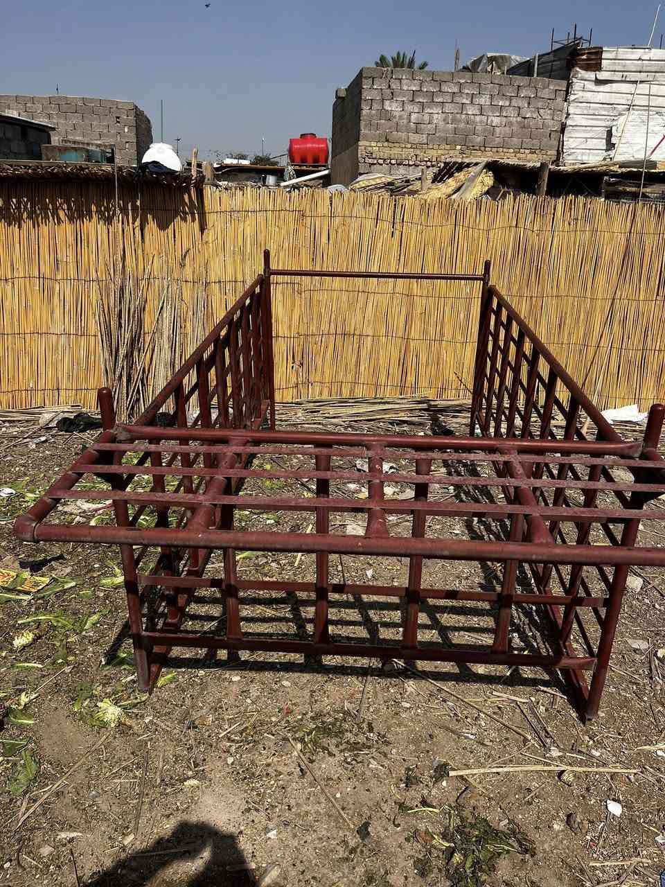 السلام عليكم محجر كيا فحل للبيع ارتفاع متر استعمال قليل مكاني بغداد الكاظمية سعر 450 الف ***********
