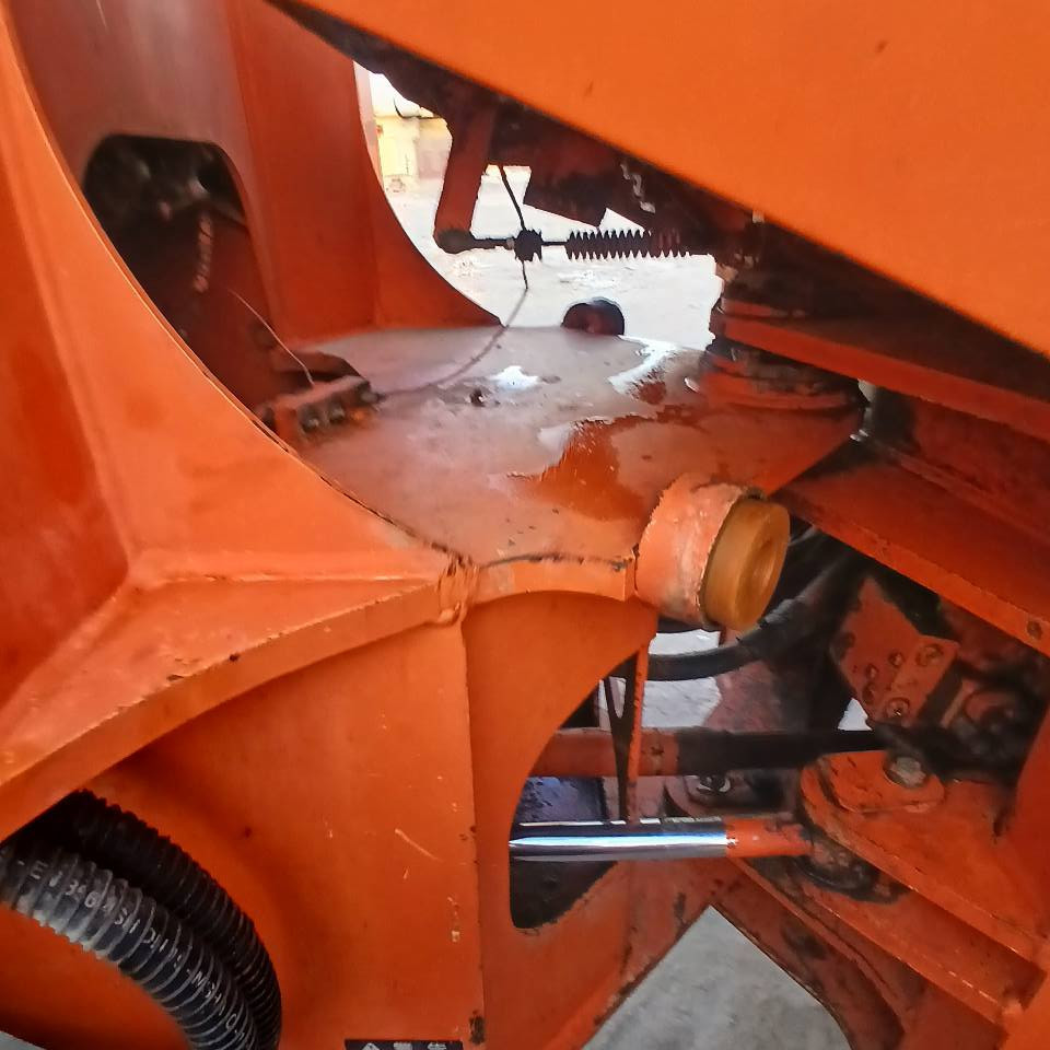 السلام عليكم  شفل هيتاشي البيع حجم[70] رقم بابل الألماني مكفول كفاله عامه بلادي مديل (2010)  تخم تاير جديد  مكانه  بغداد 
رقم الهاتف  ***********
خاص
