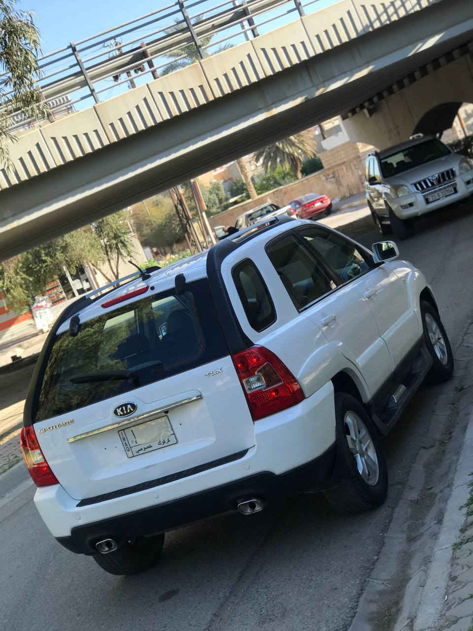 *********** / *********** 
للبيع كيا سبورتج موديل 2009 فئة TLX اعلى فئة بلسبورتج فول مواصفات رقم كركوك سنوية مشروع وطني جديد بسمنا شرط التحويل بيها دفترا بانزين اربع ارقام مميز بيها ثلاث قطع صبغ شرط الفحص محرك 20 مكان السيارة كركوك 
* كير محرك لوك جديد
* تبريد و تدفتى شغلات 
* تبريد بيانو 
* صدر كامل جديد 
* شاشة تاب مع كاميرا دوارة 
* سلايت روف 
* مريات شفط 
* كشنات جلد 
* كشنات تدفتى و تبريد 
* غرفتها لوك 
* حساس تدخين 
* كهربائيات كيجات كله شغال 
السيارة الحمدلله جاهزة على اخر حبة بدون نقص سعرها 95 وبيها مجال بسيط كركوك, العراق
