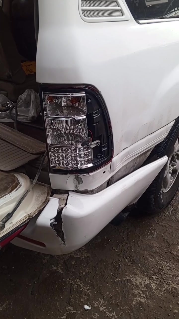 حساني الشمري لسمكرة السيارات الحديثة رقمي ***********📞
جزء من عملنا 

قبل و بعد شغل درجه اولى 

اختصاصنا تعديل على البارد 

باداره حساني السمكري 

رقمي *********** 📞📞

متواجدين ماسنجر واتساب فايبر 

العنوان العلاوي كراج ابو غريب فرع الجام مقابل مستشفى الكرامه بغداد شارع 6 🔨🔨⚒️⚒️🛠️🛠️🤔🤫😉🫡
