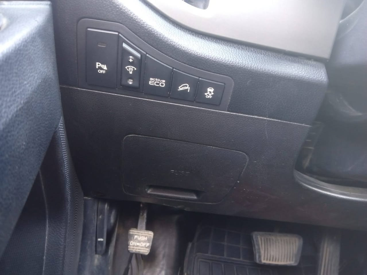 كيا اسبورتج أمريكي موديل 14نص مواصفات جاهزة ضرر جاملق وبنيد من امريكا وجاملق اكلير بدون دواخل حدادية مكينة وكير تبريد جاهزة بغداد انكليزي مطلوب مراوس بكوريس مكان ابو غريب *********** مراوس فقط سعر 140
