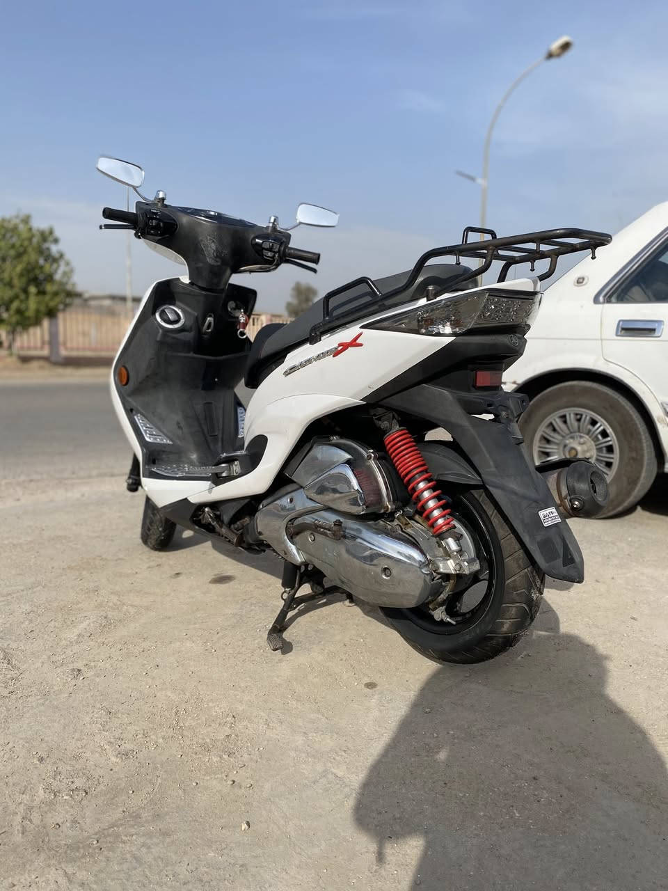 سكنس لد ياباني نوزل قبق نفخ بالباكيت منزله رمبه من معرض القبطان شارع فلسطين يوم 26/10/2025 واوراق المعرض والمنفيست كدامكم الدراجه استخدام شخصي الله شاهد يمكن بل ٢٠ مره سقته مالي واهسهه
المواصفات 
1تدفئه باليدات 
2تزويد بلادي من اليابان قبق هندر وشوته نيكلات 
3بيه كلج رياضي من اليابان اول منزلته من التريله شفته
لو امامي لو خلفي مااذكر 
4ماشيه 37الف حقيقي اخت الزيرو 
عنواني عامريه الفلوجه رقمي ***********
سعر الشراء مليون و800 الف وكدامكم بالمكاتبه موجود
سعر البيع مليون و650 وبيه مجال شي قليل وشايف الف خير صاحب النصيب تحياتي للجميع
