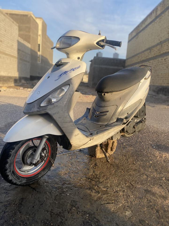 السلام علبكم ماكس منغولي للبيع شغاله كامله مامفتوحه بوشه 49 بلاديه شغاله سلف هندر هورن اشاير لايت مكينه ناعمه شلعه ومعدل للبيع السعر 700 وبيهه مجال للشراي مكاني البصره القبله هـ/***********
