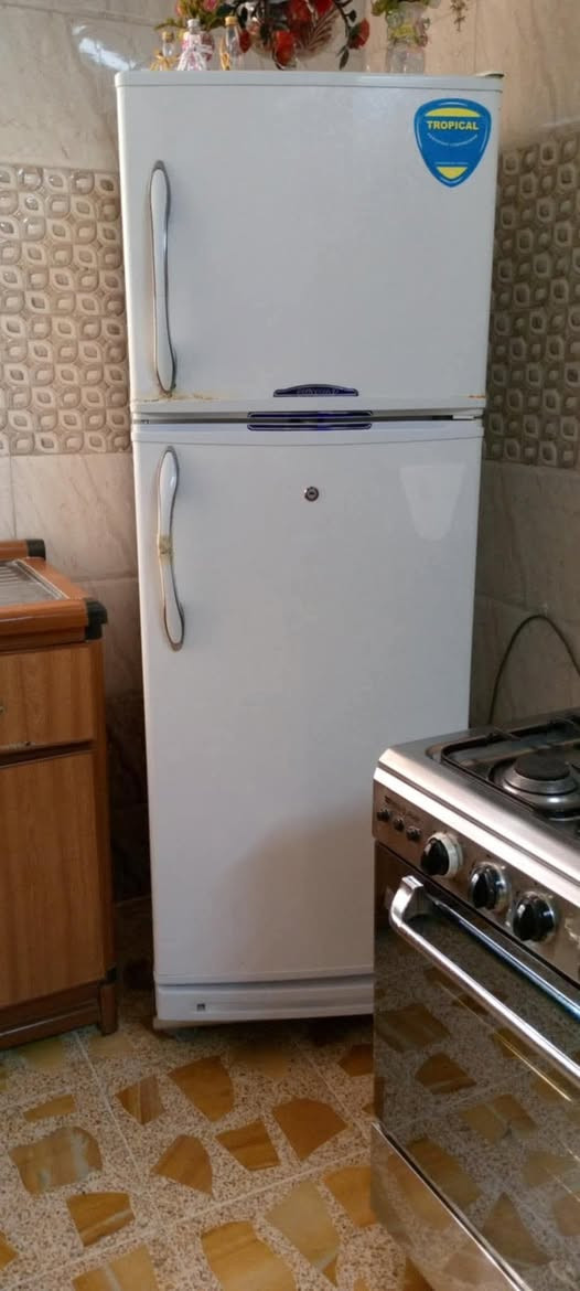 للبيع ثلاجه نظيفه حيل وشغاله ومحافير  الاستفسار على رقم 
***********
