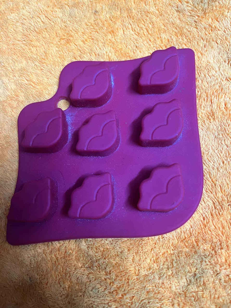 ‎سباتولا (ملعقة مسطحة)، وقاعدة دوارة. وللتزيين، كيس حلواني مع رؤوس تزيين متنوعة،‎ بغداد, العراق


**إذا كنت صاحب هذا الإعلان وتريد حذفه لأي سبب، رجاءا أرسل رسالة إلى الدعم الفني**