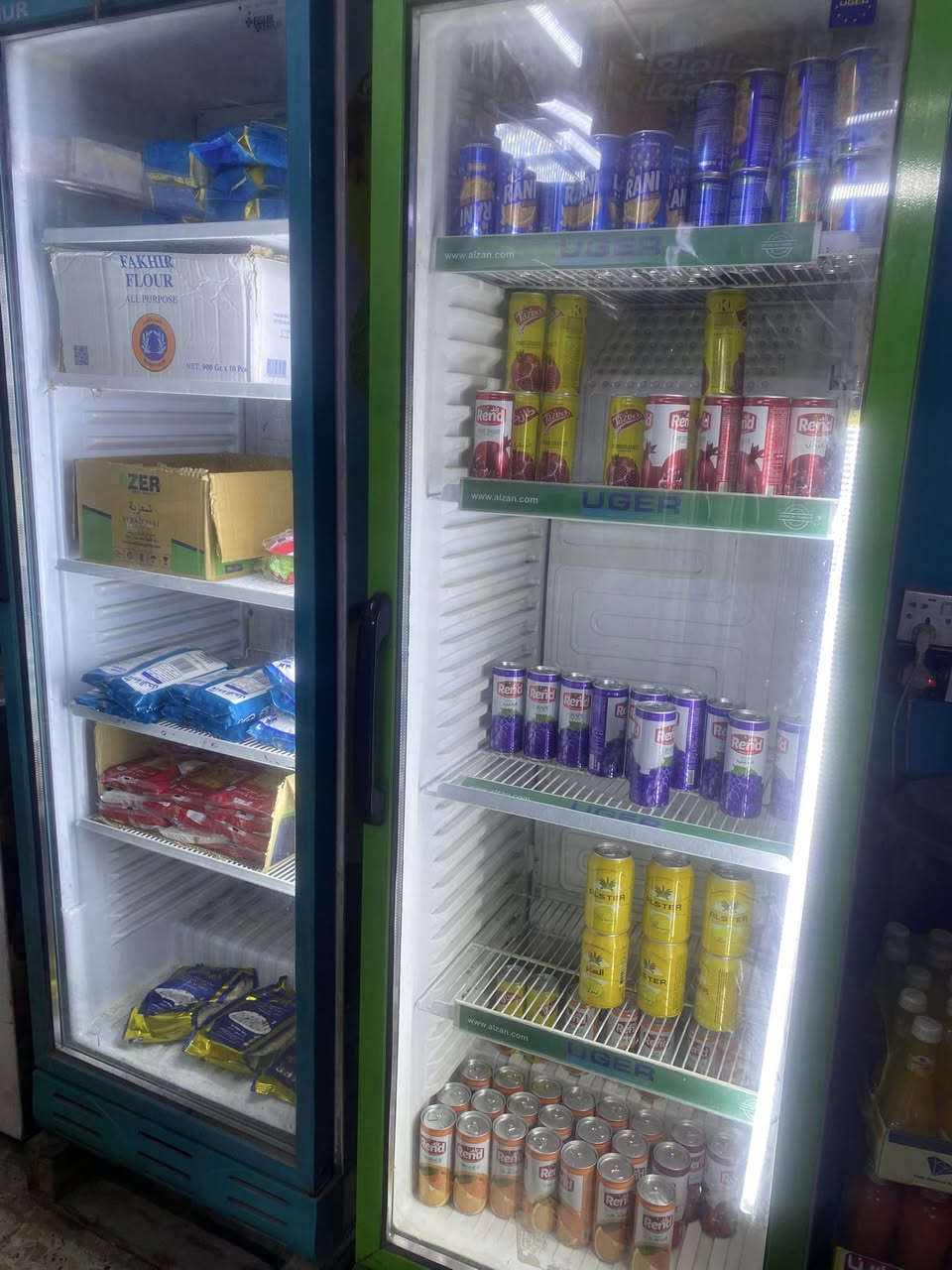 للبيع عارضات عدد 10 وبطحيه عدد 1 ورفوف تصفيه محل 
***********
