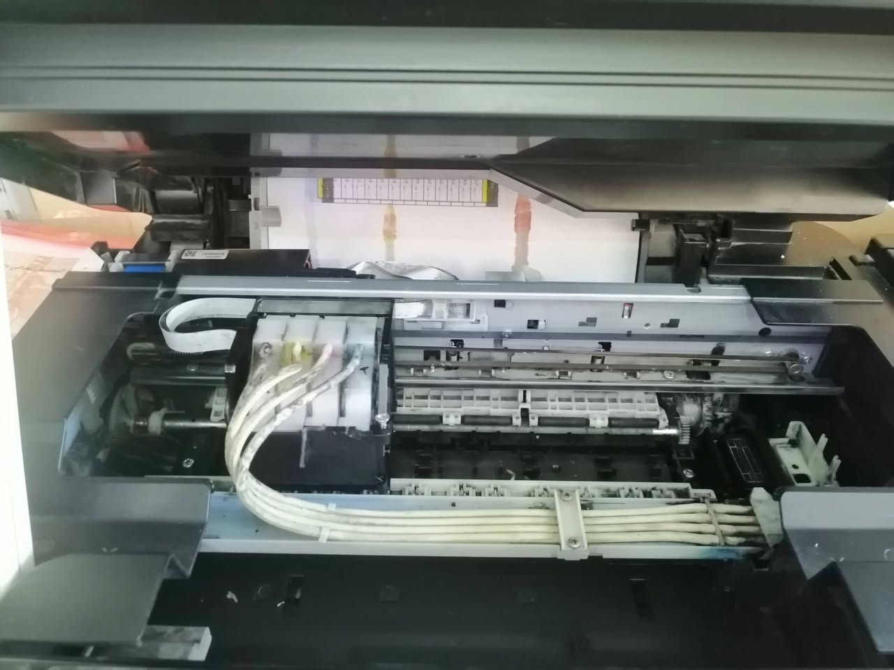 طابعه ابسون L365 منظومه خارجيه شغاله بيه واي فاي وقرص تعرف وكيبل حاسبه وياها  بس عايزها تنظيف الحبار لان الأوان بيهن خطوط لان متروكه شهر وسعرها 120


**إذا كنت صاحب هذا الإعلان وتريد حذفه لأي سبب، رجاءا أرسل رسالة إلى الدعم الفني**