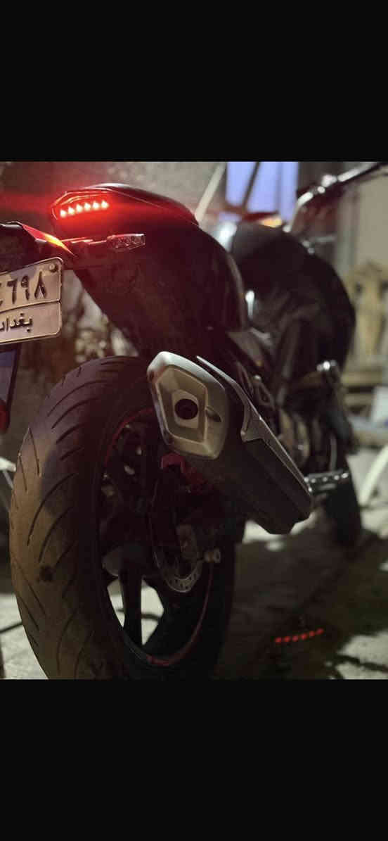 السلام عليكم من رخصة الادمن للبيع فقط بنلي 180s موديل 21 طالعة ب 23 رقم بغداد بسمي هزة و سنوية جديدة رقم انكليزي ماشية 16الف للتواصل *********** مكانه بغداد العامرية السعر مليونين و تسعمية
