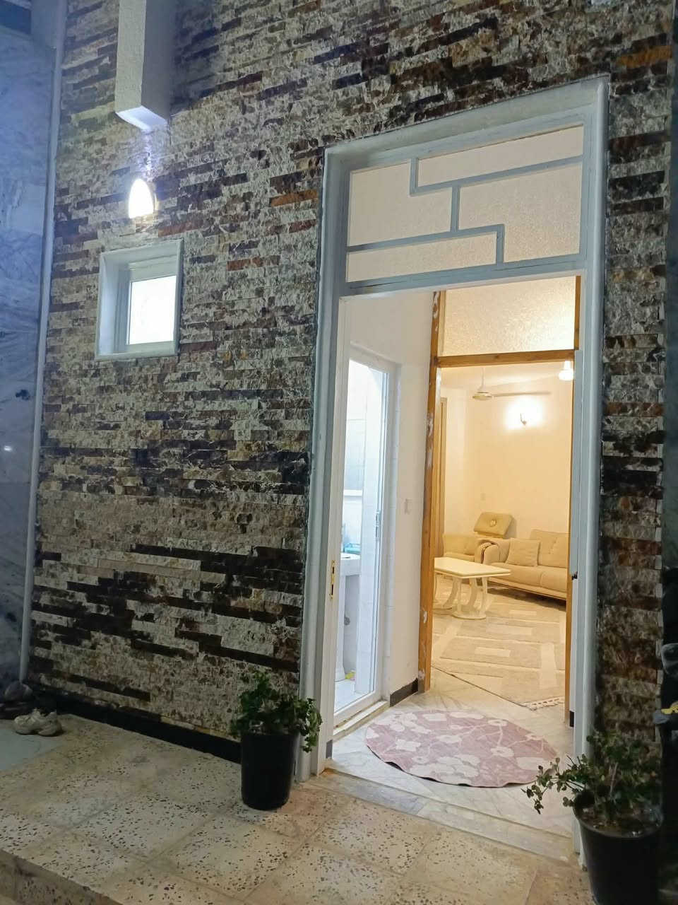 فرصه استثماريه وسكنيه 
دار بالاقساط 
موقع ركن على حديقه 
مجمع السلام 
السعر الكلي 200
مقدمه 92
والباقي اقساط كل شهر750
بدون كفيل 
مساحه 200م
***********
