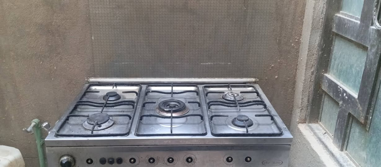 طباخ للبيع سعرة 125 وبي مجال قليل عوزة فقط كاكات ورادلة تنضيف إدامة


**إذا كنت صاحب هذا الإعلان وتريد حذفه لأي سبب، رجاءا أرسل رسالة إلى الدعم الفني**