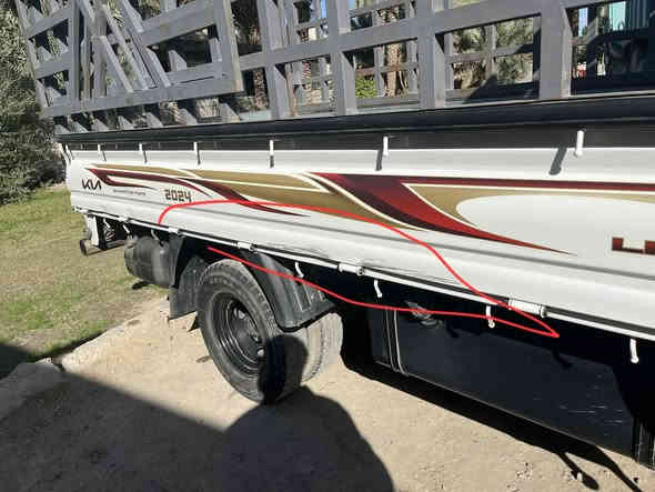 مكفوله كفاله عامه وجاهز للعمل 

ماشيه ٦٨الف حقيقي وقابل لزيادة 

السياره بغداد تحويل مباشر 

محرك وكير واكسل مكفول 

تايرات ١٣ بعدها ما محوره يعني ما محمله ثكليل 

شواصي مكفوله يعني قواطي مكفوله 

بيها ملاحظة بصيطه بل بدي موجوده بل صوره 

مكان السياره بغداد التاجي ام العضام

سعر السياره ١٩٨ ورقه وبيها مجال كلش بصيط 

ولاتكلي الزيرو بيش روح اخذ زيروو 

اني مكلف بل نشر خابر على رقم صاحب السيارة 

سيف رزاق ***********
