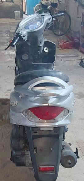 السلام عليكم دراجه في2بيه خيط تبخير شغاله حالين بحاله جيده نكره سلف السعر270بيه مجال قليل المكان ناصريه مركز واتساب موجود***********
