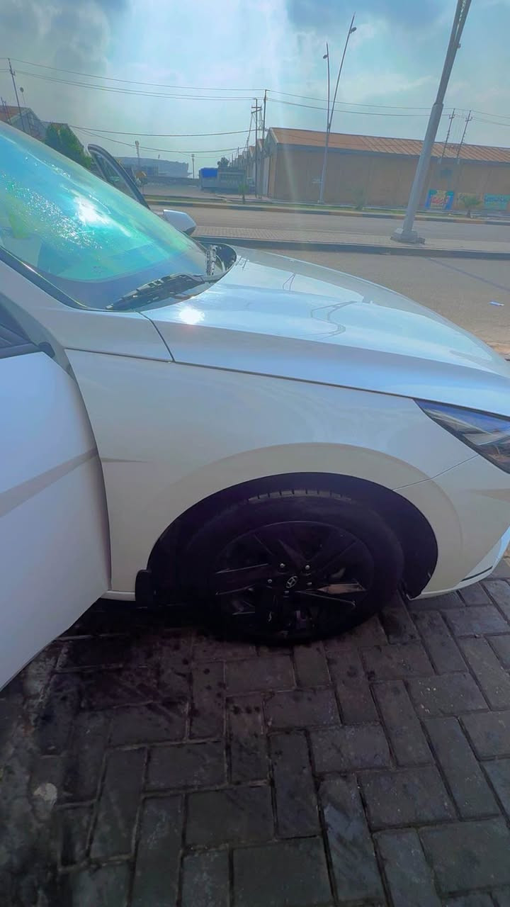 السلام عليكم 
سياره للبيع النترا خليجي 
محرك 1600 تتفس طبيعي 
مديل 2023 
بارد مكانه / المدكر الامامي جهه العبري 
الباقي كفاله 
ماشيه /99 الف 
رقم اربيل الجديد 
وكاله / بأسمي 

السياره جاهزه وع وضع الشركه 
مدوشم الارضيه 
داخل / بيجي 
تخم تاير / دلوب الاصلي 
فول مواصفات / عدا البصمه 

السعر /166$ 

مكاني / بصره حي المهندسين 
للاستفسار /*********** البصرة, العراق
