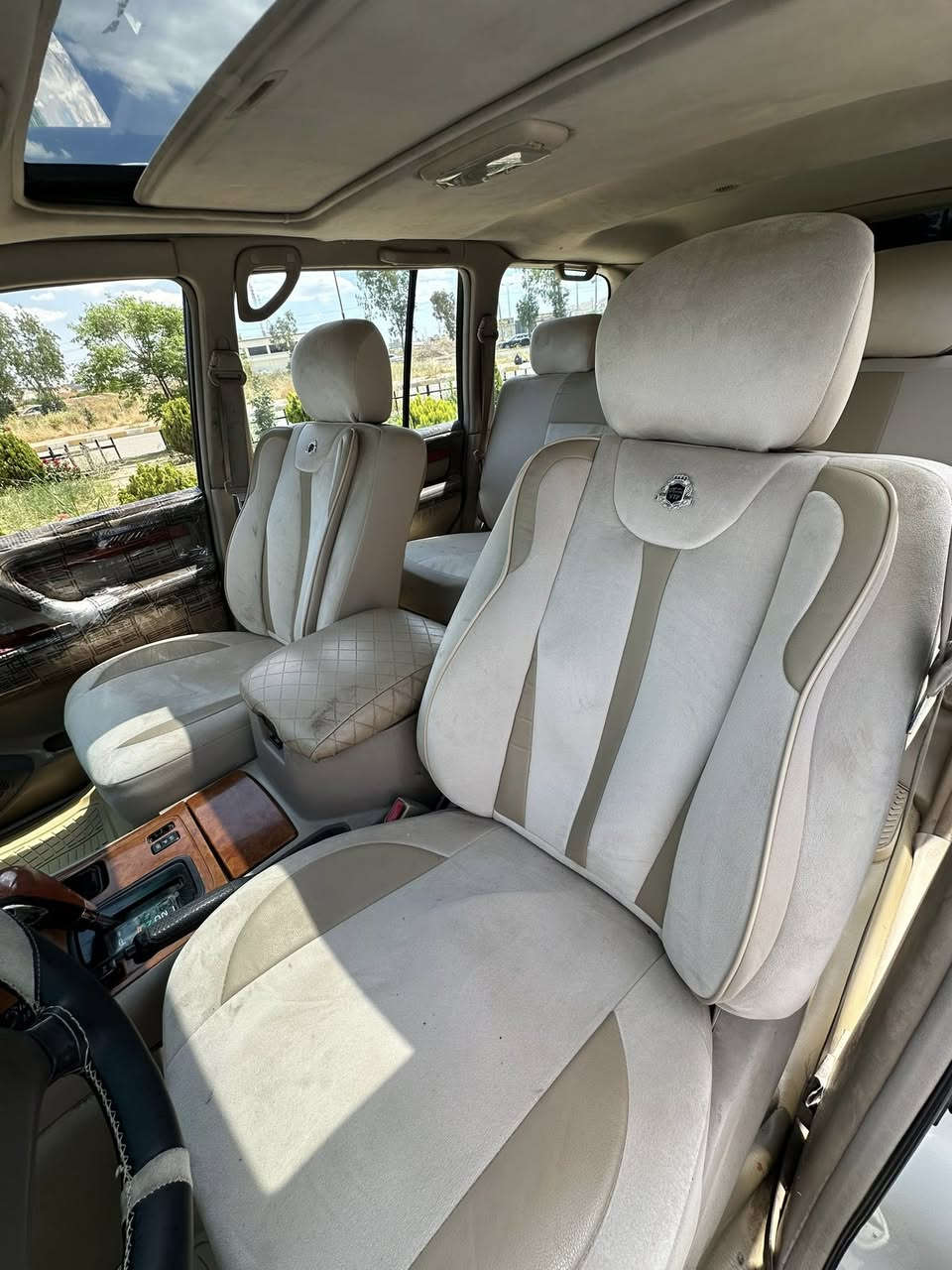 لێگزز LX470فول مواسەفات
بۆ فرۆشتن گۆرینەوە

سعر87وەرەقەو مجال V8 ٨پستۆن 

ناوزەردگێر ئۆتۆماتیک سلایت 2001

رەقەم سەنەوی ئەسلی کەرکوک لەگەلە بەشەرتی ئەوە ئەیفرۆشم مالی مەدەنی نەبیت ساغە موسو براوە بەشەرت

 گێرو مەکینەو ئەکسل بەشەرتی ١٠٠فیتەر  کارەبای زۆر مەزبوتە بەس بۆنیتەکەی پەمپە بۆیاخ تری نیە 

سەقفو شانی زۆر جوانە 

لێدراوی نیە قرجی نیە زۆر توندوتۆلە 

سەیارەکە زۆر کپ و نەرمە ماڵ دۆستە وەتساب***********

***********

Admin ❤️🌹
