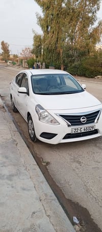 نيسان لاکشمی • ٢٠١٧ • مكيف