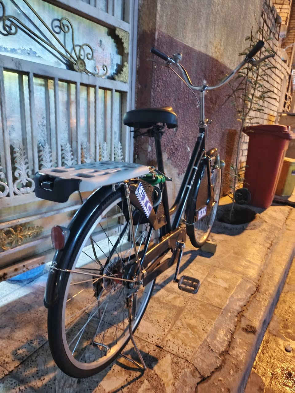 السلام عليكم باسكل لبيع بناتي مديل 2014حلو ونضيف سعره 100 بي مجالل عنوان بغداد بلديات رقمي ***********
