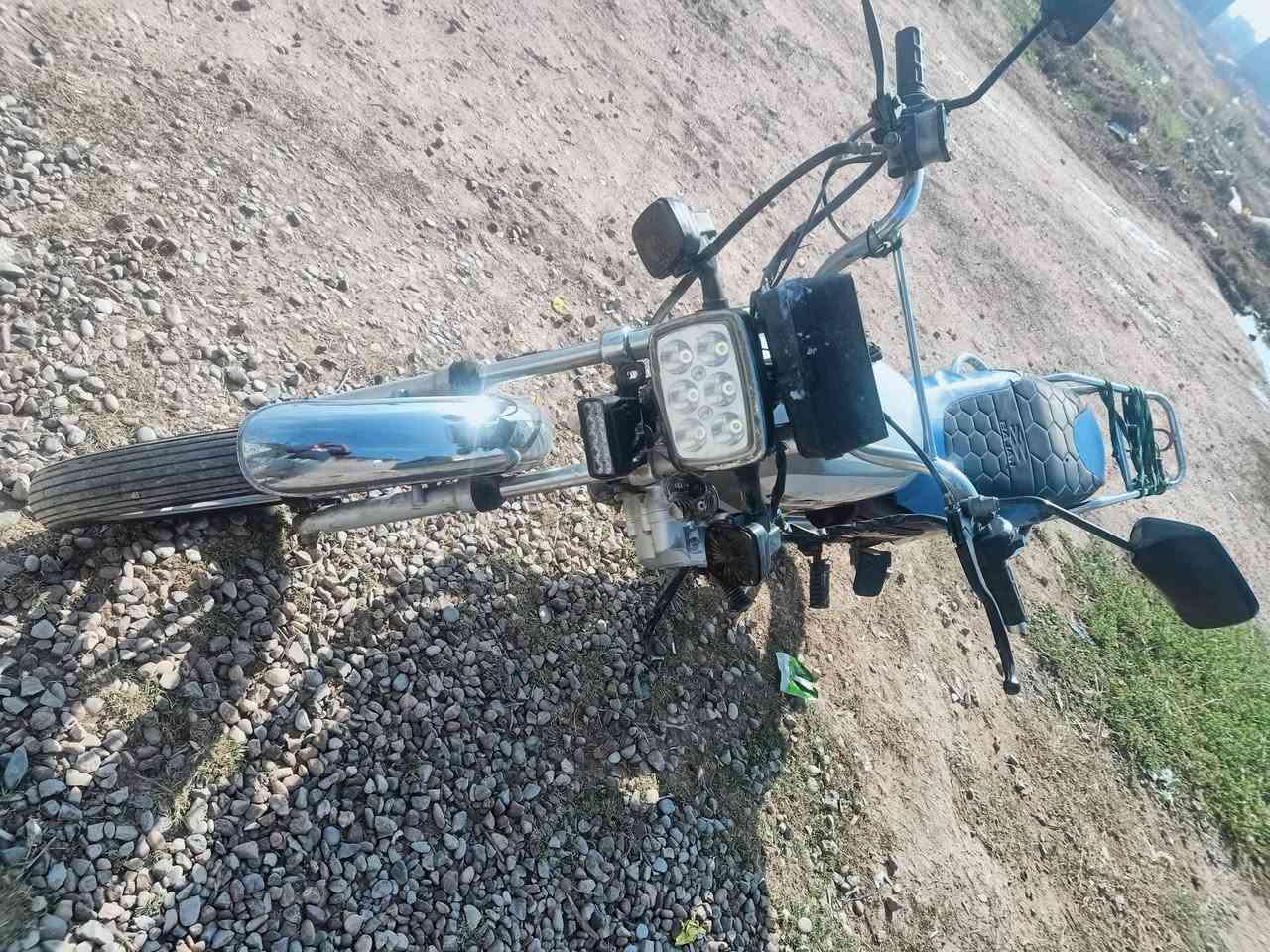 سلام عليكم.البيع  دراجه سيفان 2019كامله كله شغال أوراقه ظايعه .
ديالى المقدادية 
سعر 375وبي محال
رقم ***********
