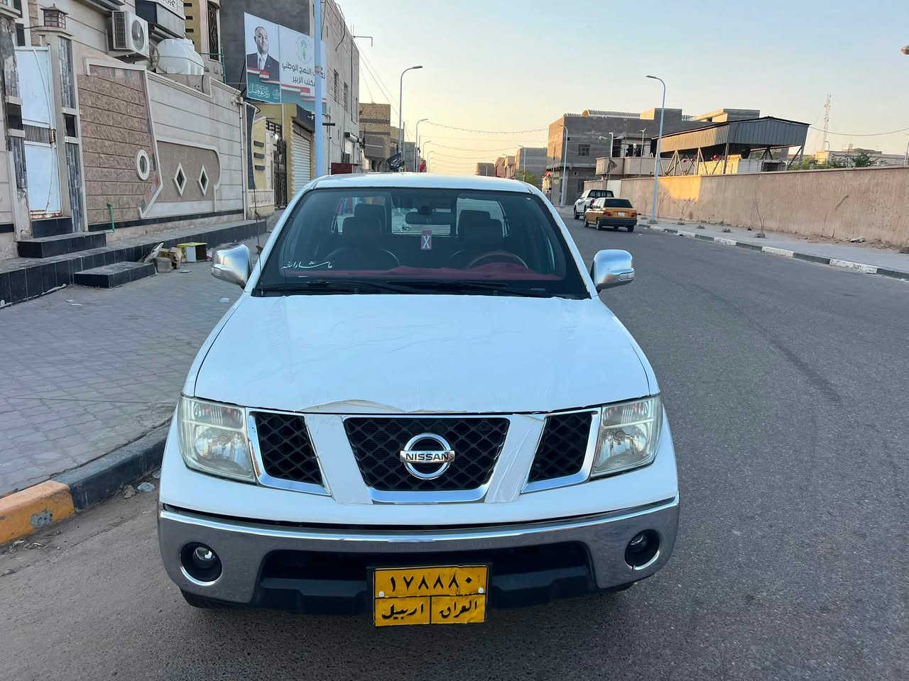 سلام عليكم بيكم نيسان نيفاره مديل 2016 رقم اربيل شرط وكاله او تحويل مكينه وكير تماتيك كفاله من الكص ونقل جثه بيه ضربه امام صفحت السائق تبريد شغال حداده جديده طخم تاير ويلكب جديد اسياره احله من الصور السعر 95 رقم الهاتف *********** العنوان البصره الزبير حي الصحفين
