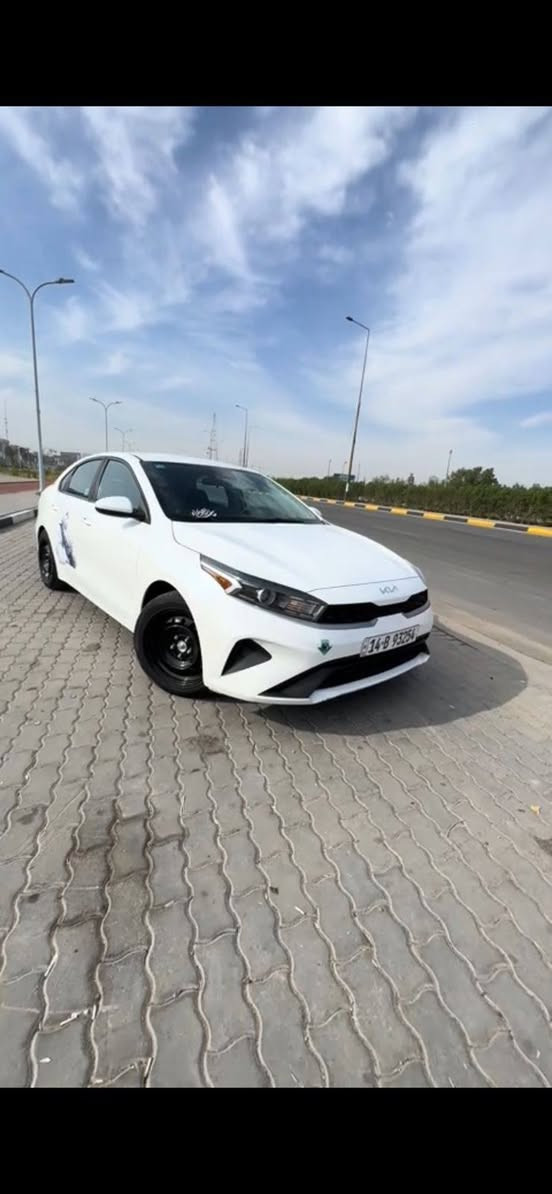 السلام عليكم
فورتي 2022 وارد امريكي حره بأسمي رقم بصره ضرر صندوك كلها ليبل واحد مكينه دوش 2000 گير AT
السعر 117$ وبيها مجال حك الجيه 

مكلف بل نشر 
رقم صاحب السياره
***********
