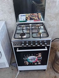 طباخ للبيع ١١٠ ألف ٠٧٧٠٦١٠٠٠٨٥