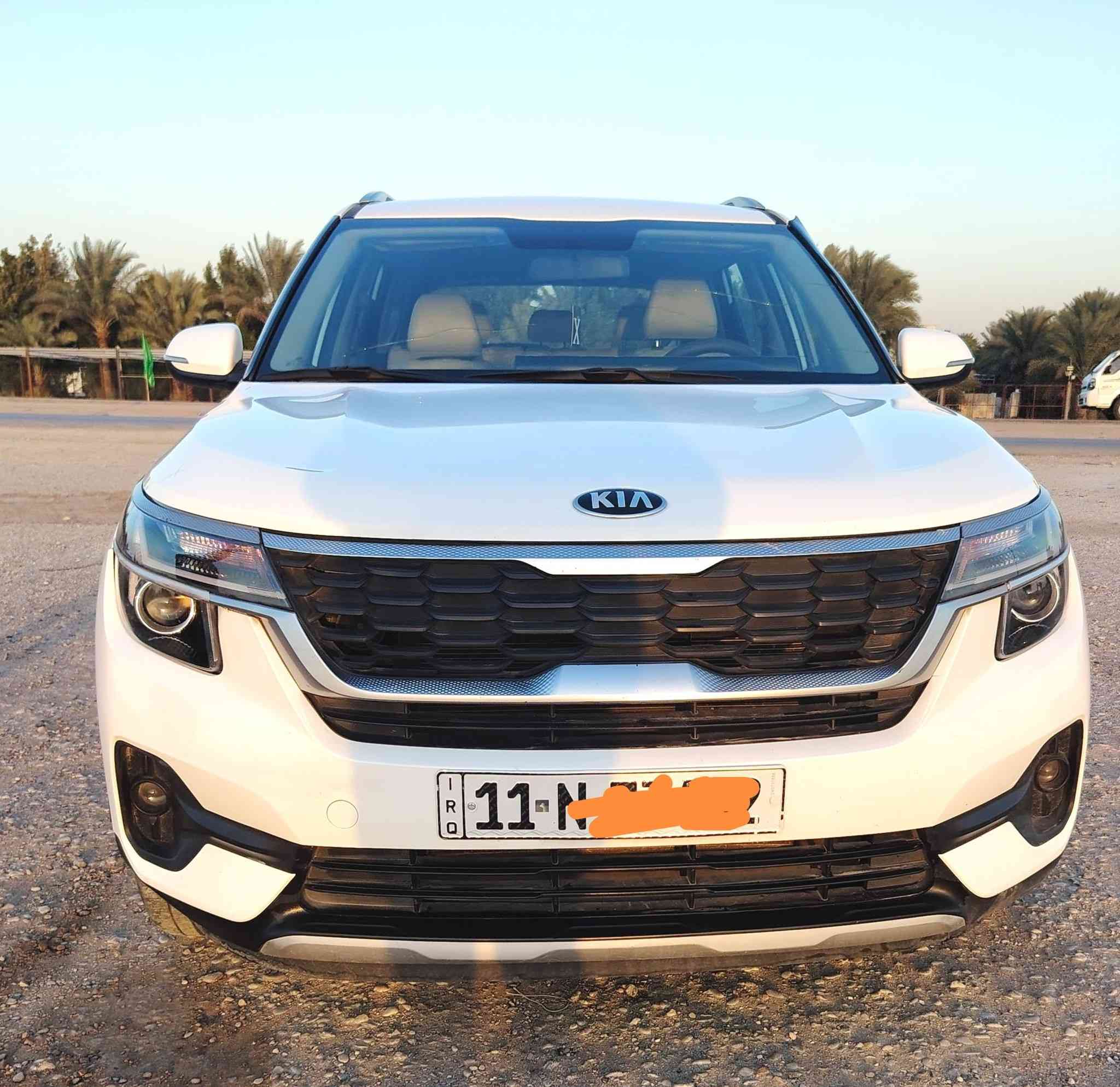 السلام عليكم
كيا سيلتوس خليجي 2020
رقم بغداد دولي محرك 1600 دوش
مواصفات بصمه ابواب بصمه تشغيل 
حساس امامي خلفي شاشه كبيره دشبول متصل
كشنات جلد تبريد تتفئه كشنات تحكمات ستيرن كامله
مري كهرباء شاير مري كامره دواره سياره جديده واي نقص مابيها سعر 140 
***********
