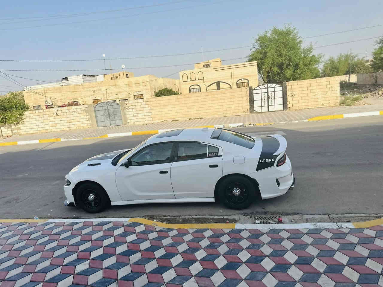 سلام عليكم اخوتي 
جارجر موديل ٢٠١٨ اصل مكينه ٣٦٠٠
سياره فووول موصفات واحد ع واحد  
فتحه كشنات حضن تبريد تدفئه شاشه كار بلي 
كامره دواره شني موصافات بالك موجوده بيهه صبغ ٣ قطع بنيد مبدل ابو فتحات وجاملغ جهه عبري امامي طخه بصيطه جاملغ خلفي صبغ سونار موجود 
جاهزه من حداديه تخم تاير تعبان عليهه هواي
لبيع او مراوس ترهم مكاني سماوه ***********
