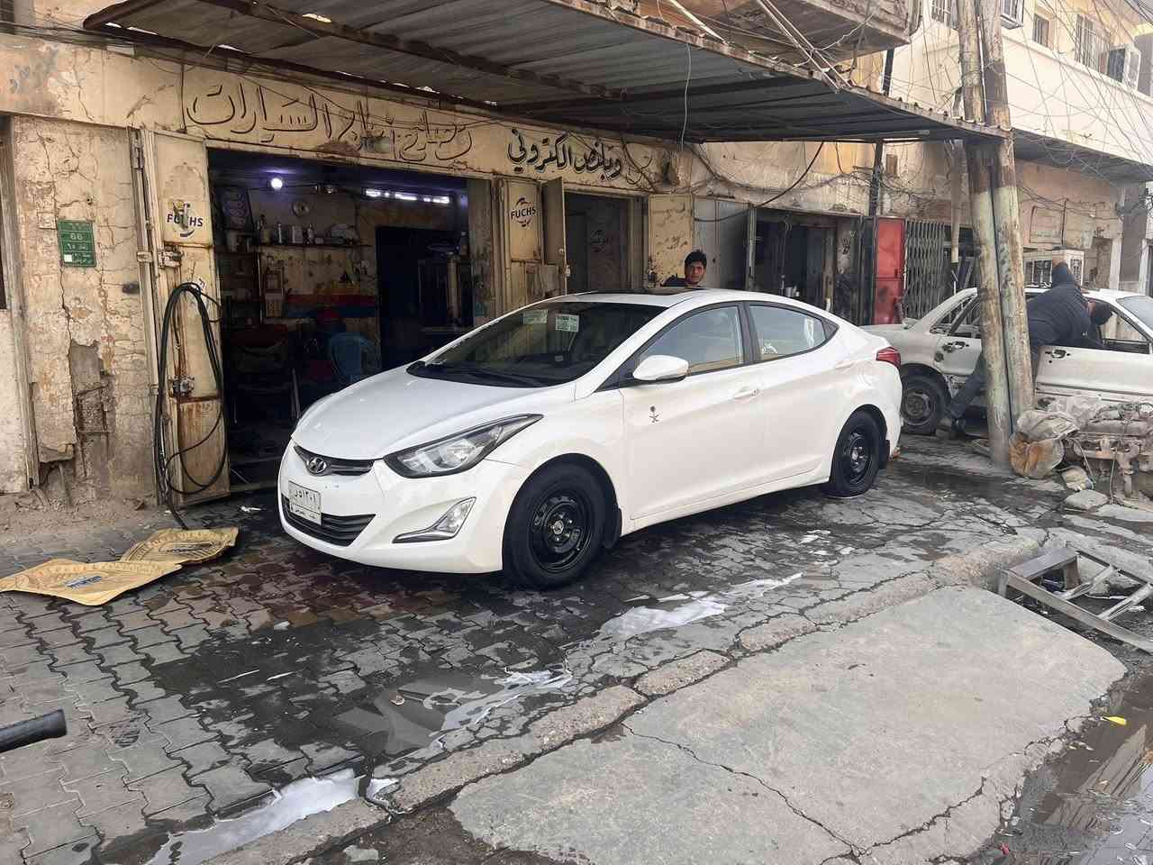 السلام عليكم النترا 2012 فول واحد ع واحد خليجي سونار مرفق سياره بسمي عليهه غرامه تنزل من السعر سعرهه شده وبي مجال مكاني بغداد رقمي *********** ممتواجد خاص خابرني وبيك خير وادلل
