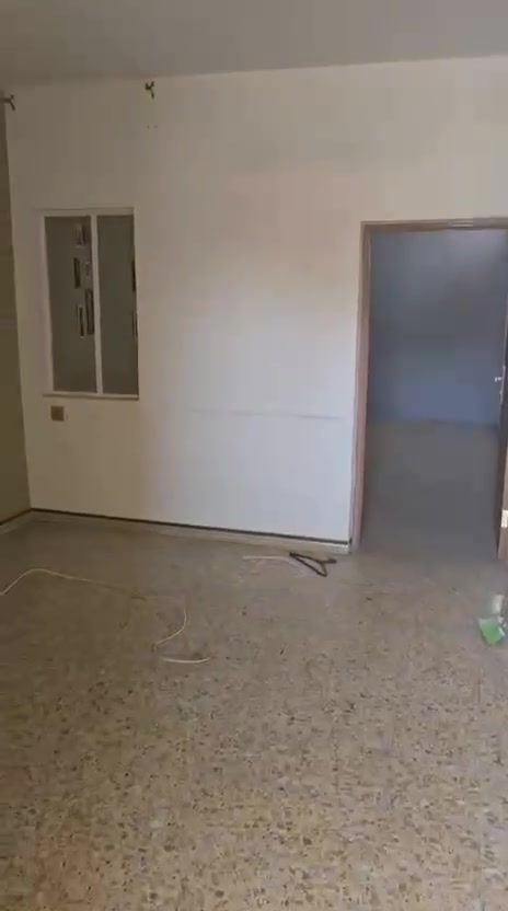 مشتمل طابق اول معزول غرفة وصالة وخدما ومطبخ معزول القاهرة مقابيل مول القاهرة قرب النداء الايجار500
للاستفسار***********
