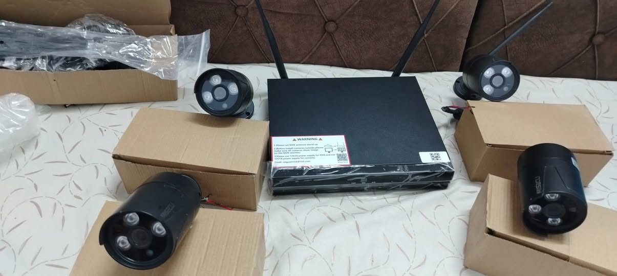 سستم كامرات..بالة مستعملات  الكامرات.  الجهاز جديد غير مستعمل..  واي فاي. مثل ما موضح بالصور.. شغال.. السعر 60 الف..


**إذا كنت صاحب هذا الإعلان وتريد حذفه لأي سبب، رجاءا أرسل رسالة إلى الدعم الفني**