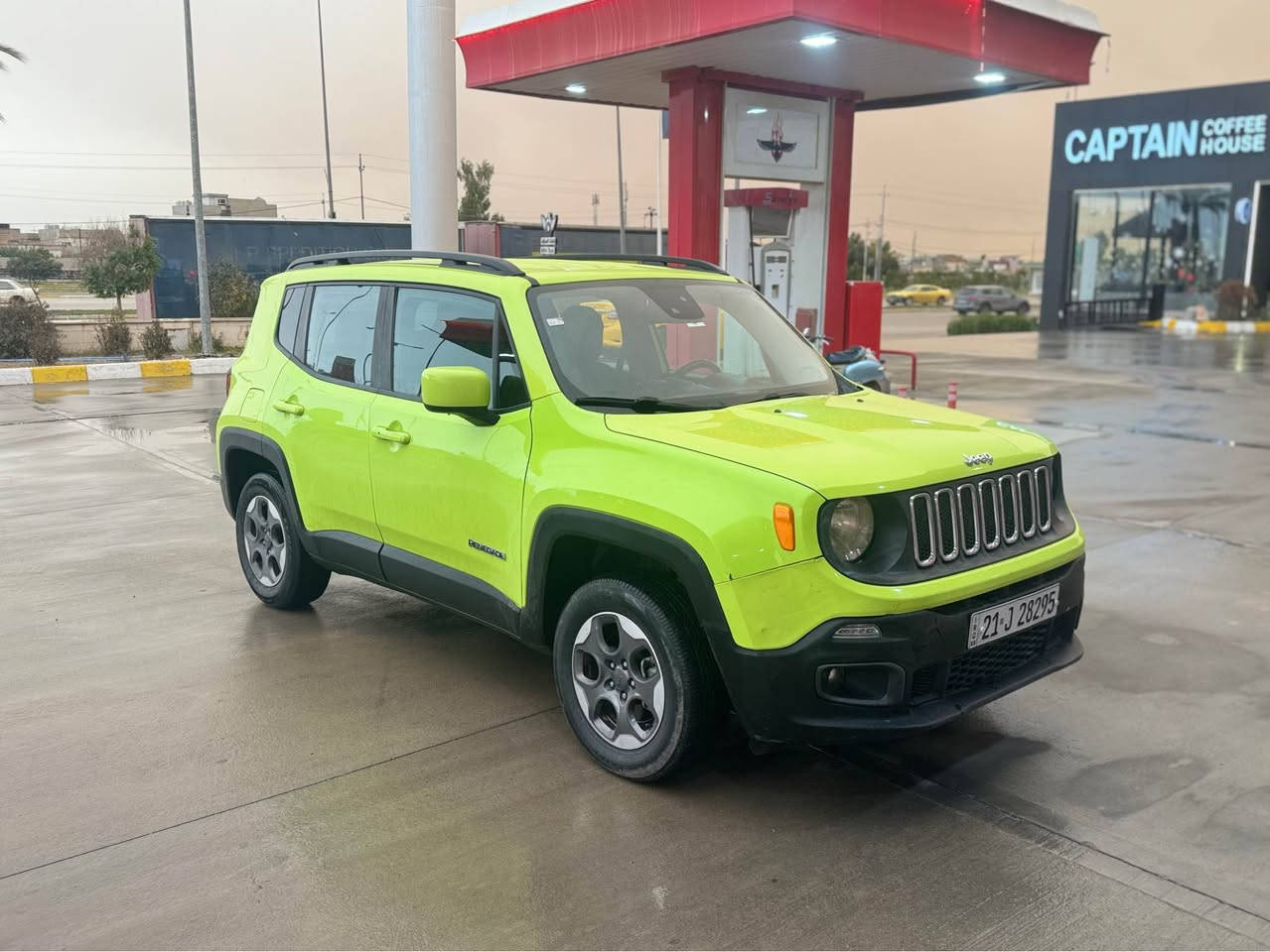 جيب رنكيد 2017 لون مميز 

سعرها 109 $ وبيها مجال

بيها ٣ قطع صبغ جاملغ سكن و بابين سكن

گير و محرك ابشرط مامفتوح بدون صوت بدون بخار

رقم و سنويه جديد مكاني كركوك 

رقم موبايل. *********** خابر و تدلل كركوك, العراق
