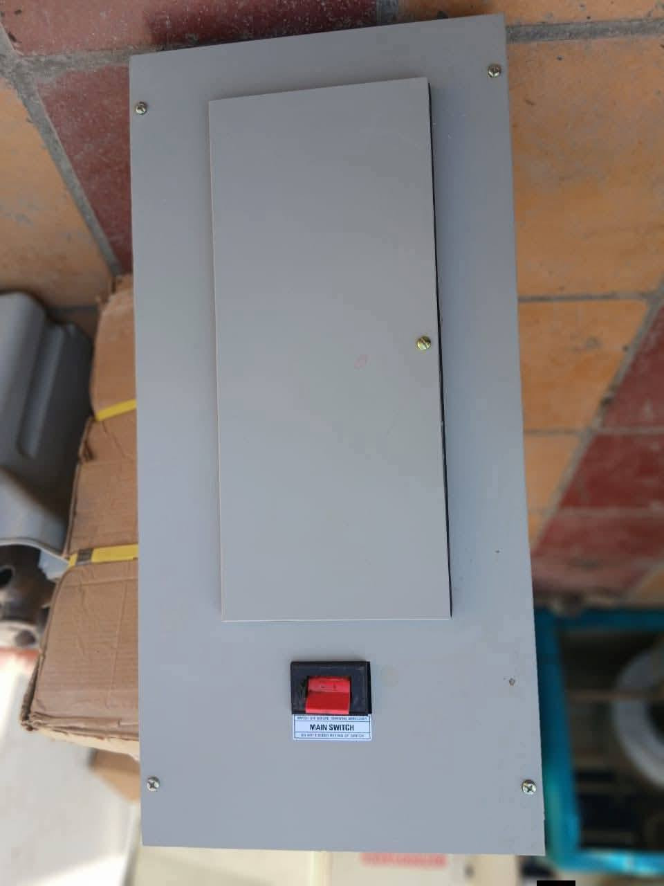 سركت 36 خط انكليزي بالكارتونة غير مستخدم السعر 65 الف فقط .....
حديثة / بالقرب من جامع السيف 

محلات رويال للانشائية 
***********
