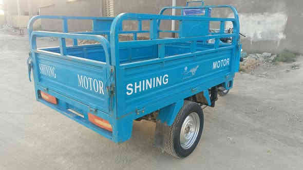 السلام عليكم ستوته للبيع موديل 23 اوراق اصولي مقفوله شاص مقفول كهربائيات شغاله سعر 1800 وبيها مجال الشراي يتصل وبخير ويتدلل مكلف بالنشر***********
