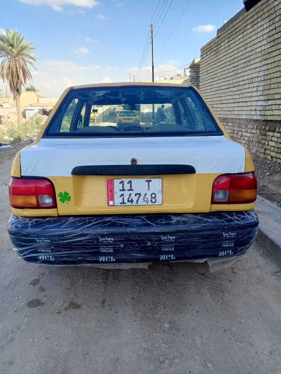 سلام عليكم سايبه موديل 2011 كشرها حلو بس بيه طخه بلباب الخلفي و محرك بي تبخير شواصي مكفوله تبريد شغال ثلج مصفرة هيئة وغرامات بسمي تحويل ثاني يوم مكان بغداد حي اور السعر 24 وبيها مجال للشراي هذا رقمي ***********
