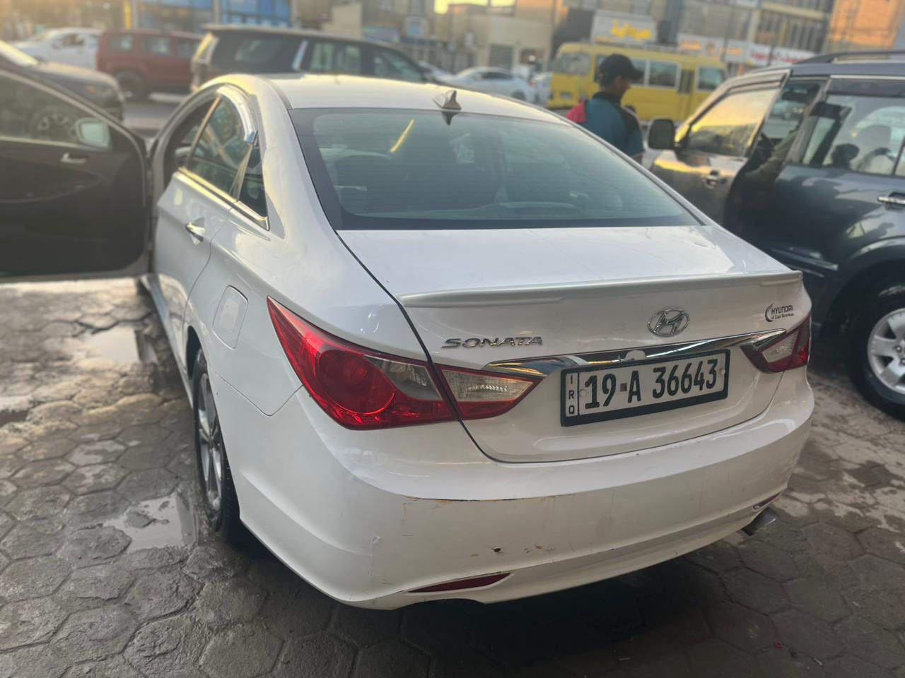 السلام عليكم 
Sonata  موديل 2012 للبيع 
السيارة حادثهة بنيد فقط
والسيارة مكينة وكير مكفولات
بصمة تدفئة تبريد كشنات جلد 
معروضه 95 وبيهة مجال
***********
