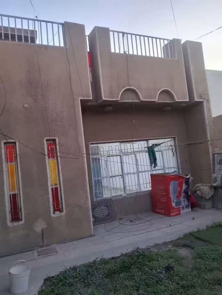 بيت للبيع مساحة ٢٤٢،٥
بغداد / سريع حي العامل قرب مسبح الرافدين 

للاستفسار الاتصال ***********
