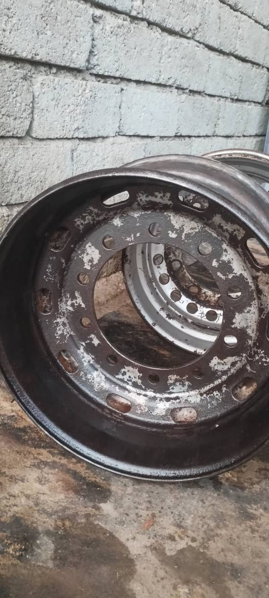 جوز وياله البيع  مال تريلا ***********
