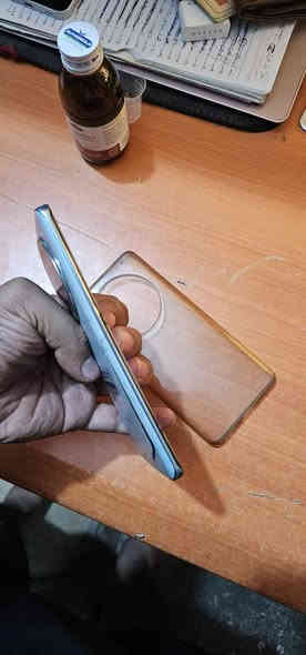 هونر اكس ٩سي الحديث ذاكرة ٢٥٦ الجهاز بي فطور بلضهر وعواج بلشاصي بسيط فقط الباقي مكفول كلة شغال طبيعي بدون ملحقات مكاني مدينة الصدر 
السعر ٢٢٥الف *********** بغداد
