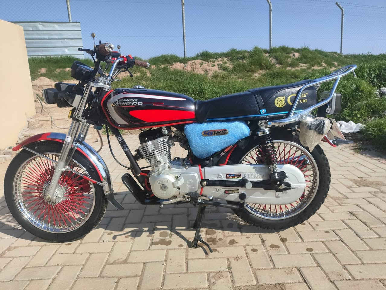 السلام عليكم نامي برو هونزده قطاس موديل 25 اوراق كهربيات كله شقاله دراجه كفاله عامه صالنصه MKZسعر 700 وبيه مجال. مكاني بين كلار وخانقين( صالح اغا ) شراي اتصل ***********. او تعال خاص
