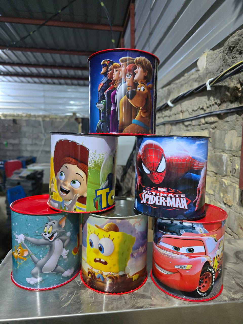 سلام عليكم
حصالة نقود 
نوع وسط 60قطعة 
نوع كبير 24قطعة 
كميات جملة 
اسعار معمل 
***********
