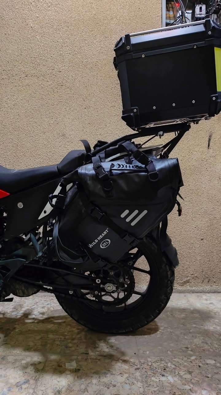 الله يساعدهم
قبل التفاصيل كولوا ما شاء الله
دراجة كي تي ام 390 أدفنجر غنية عن التعريف دراجة بيه نظام ABS وتراكشن كونترول ومودات قيادة
وتحكم بالدبلات امامي خلفي
دراجة رقم مميز وسنوية بأسمي تحويل ثاني يوم
الاظافات الي بيه
شاشه gps 5 انج ويه قواعد gps
جامة اماميه طويلة
مرايات ادفنجر
واقيات ايد اصلية من شركة barkbusters
لاصق للشاشة الأساسية من التراب والخدوش
مشبج  حمايه للايت الامامي اصلي المنيوم
درع من شركة gp motor 
قواعد جنط الاصليه من الفولاذ الغير قابل للصداء 
مشيول منهه البطيخة للصوت
يدات بريك وكلج مبدلات بيدات المنيوم لون برتقالي مطعم اسود
واقية طين اصلية للتاير الخلفي
جنطة خلفيه بحجم 55L
جنط جانبيه بسعة 50L
الدراجة جاهزة للسفر والترحال بس شغل واطلع
السعر 10 مليون


**إذا كنت صاحب هذا الإعلان وتريد حذفه لأي سبب، رجاءا أرسل رسالة إلى الدعم الفني**